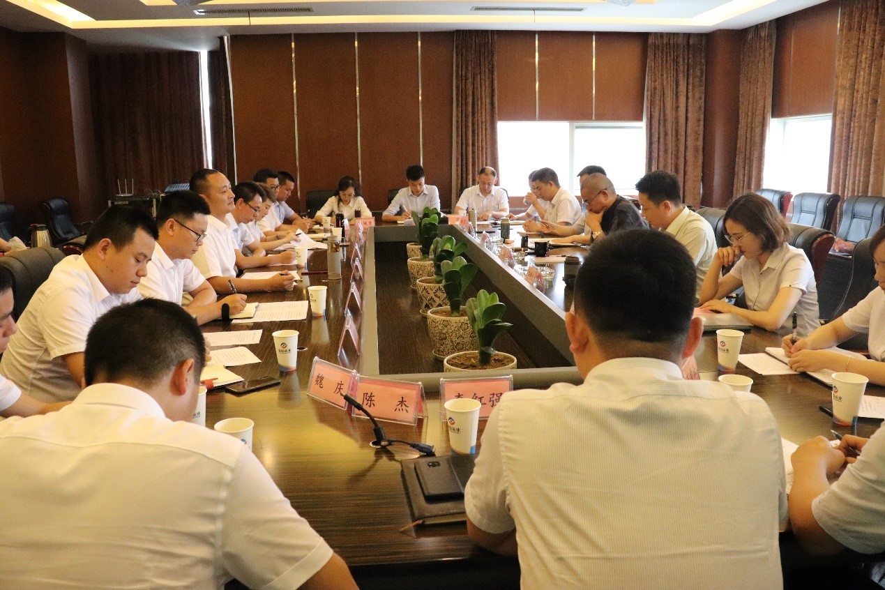 擦亮青年干部奋斗底色   共创富临运业辉煌佳绩	